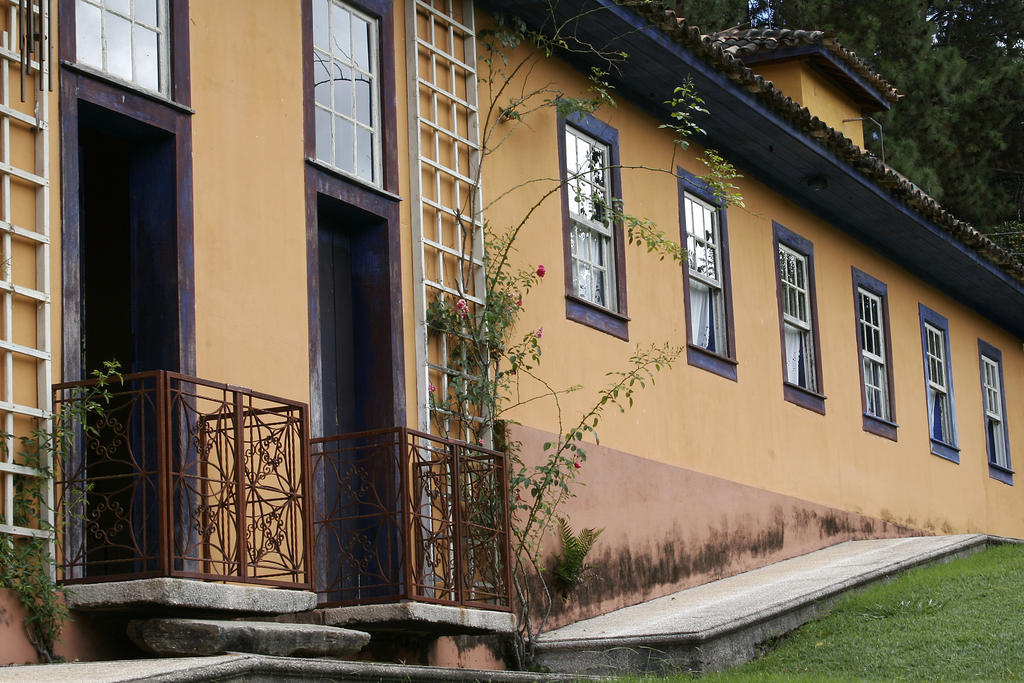Hotel Fazenda Santa Marina Сантана-дус-Монтіс Екстер'єр фото