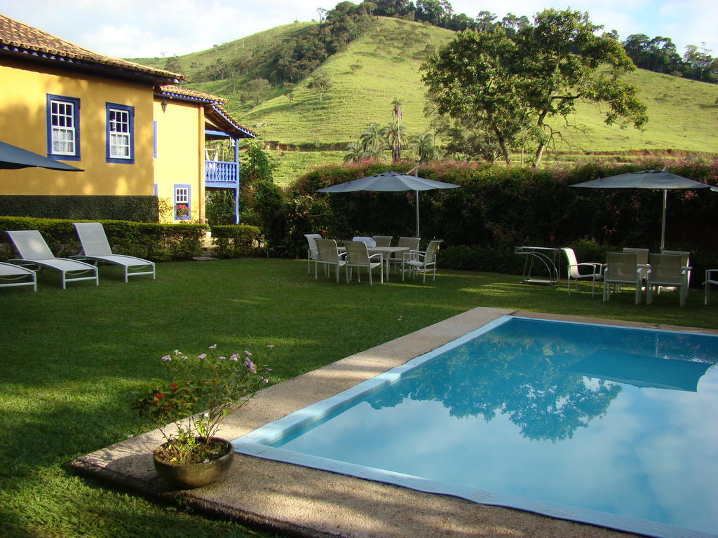 Hotel Fazenda Santa Marina Сантана-дус-Монтіс Екстер'єр фото